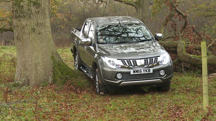 MITSUBISHI L200 DIESEL Single Cab DI-D 151 4Life 4WD